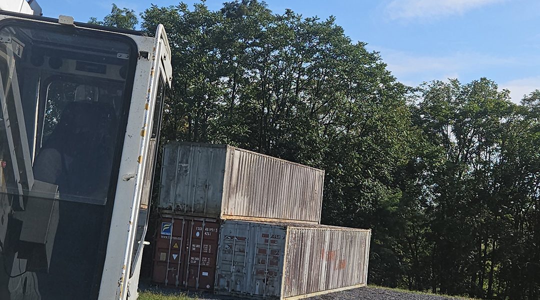 L&L Crane positions containers.